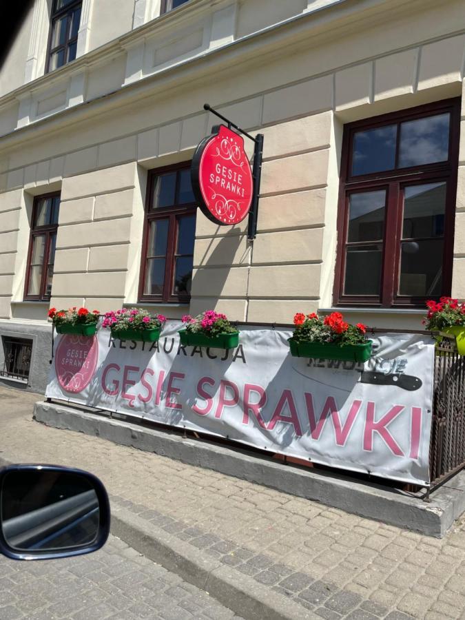 Apartamenty Luczkowskiego Z Widokiem Na Studnie 2 Хелм Экстерьер фото
