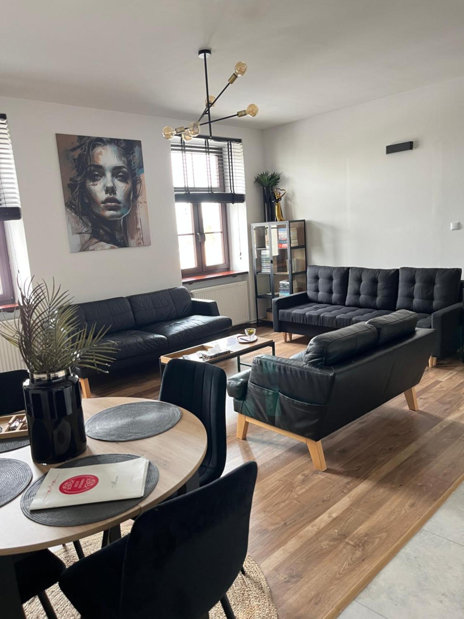 Apartamenty Luczkowskiego Z Widokiem Na Studnie 2 Хелм Экстерьер фото